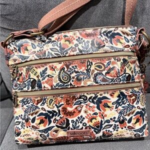 Women's Sakroots Artist Circle Basic Crossbody Clay Enchanted Forest